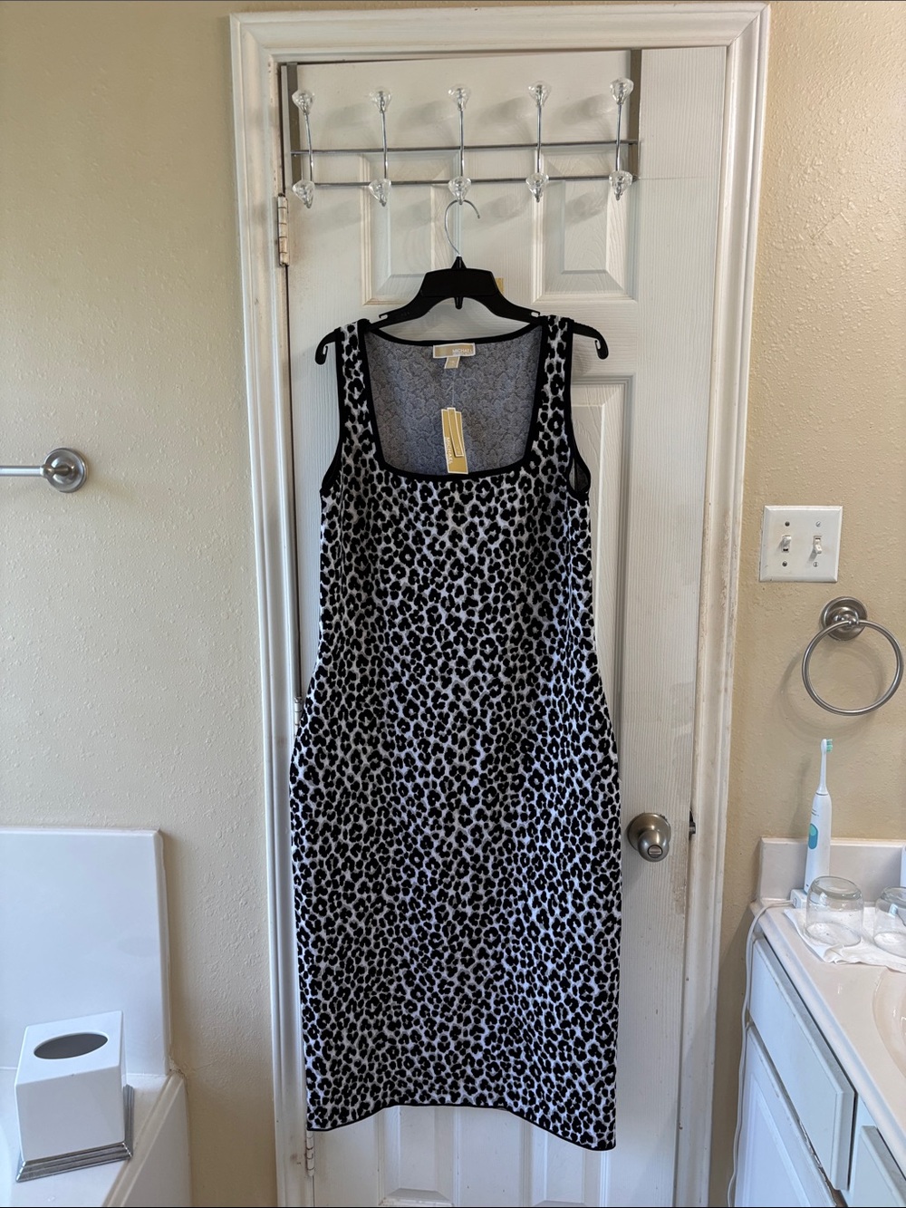 MICHAEL Michael Kors Gray & Black Animal Print Sweater. NWT